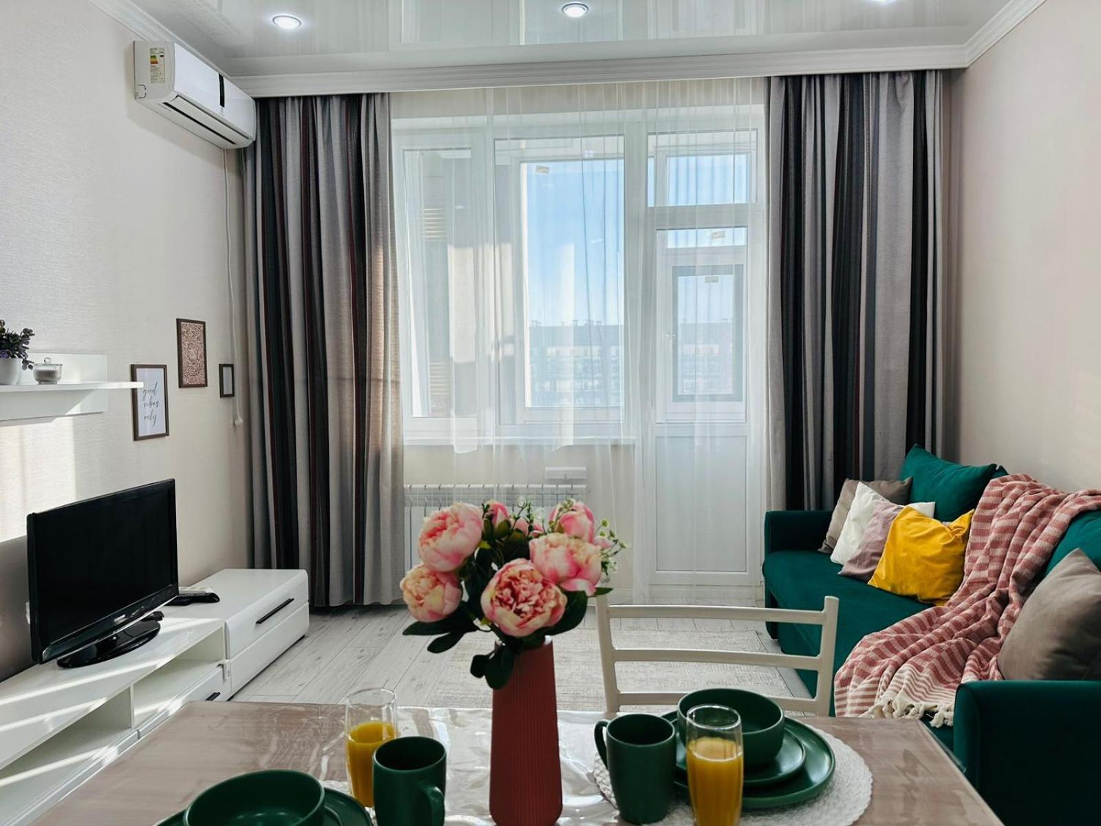 2 комн возле экспо, Mega Silk Way Apartment *